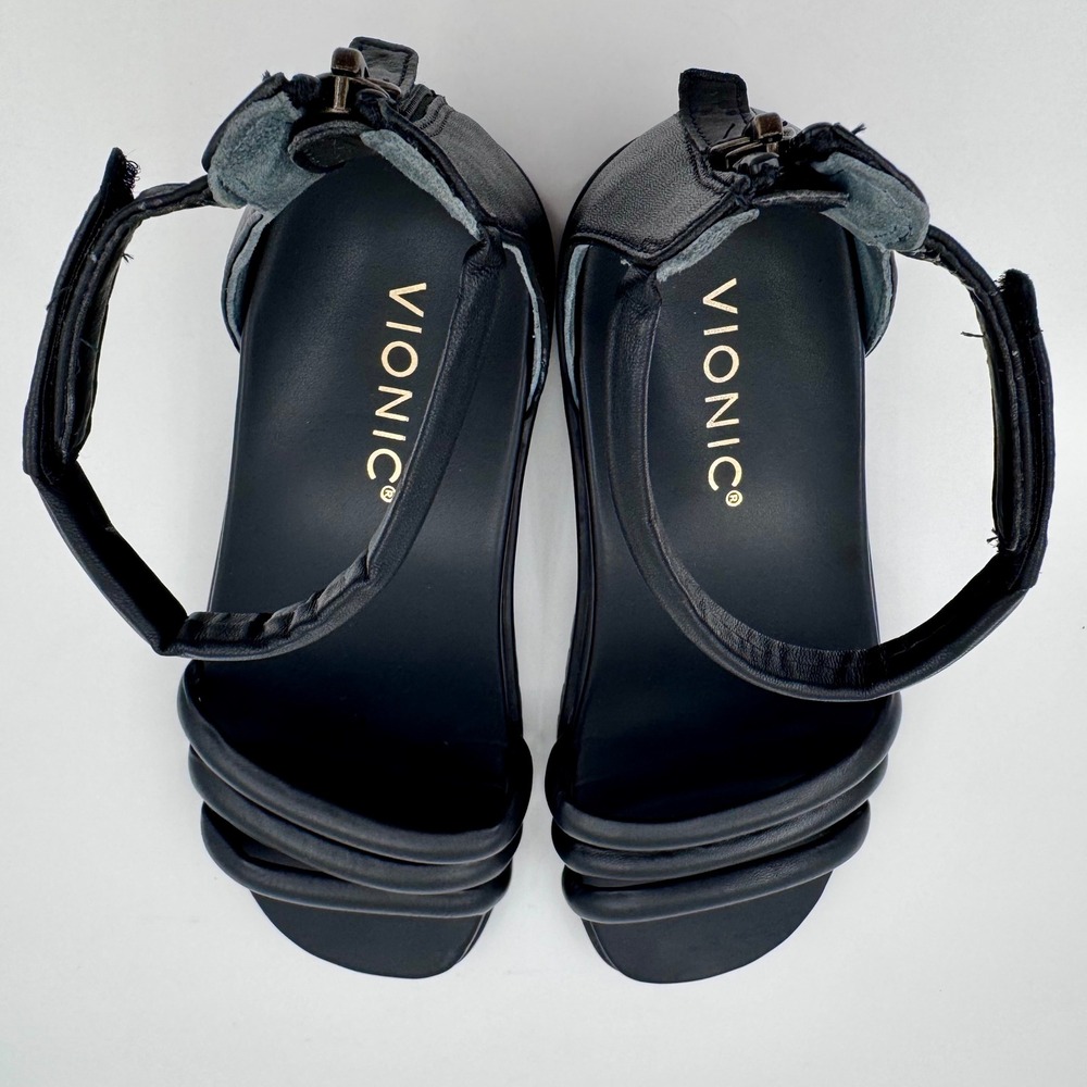 NWOB Vionic Laurel Black Leather Puffy Strap Zip Lug Sole Goth Sandals Womens 6M - Picture 3 of 9